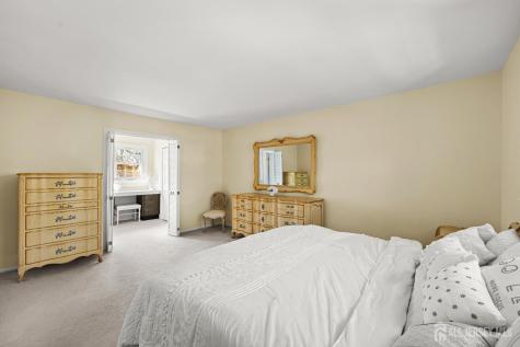 2 Paula Street Edison NJ 08820