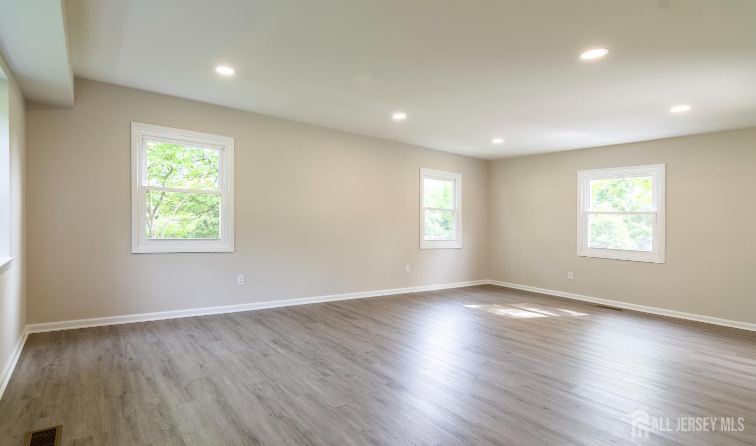 4 Overbrook Road Franklin NJ 08873