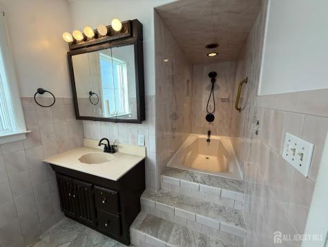 9 Palm Place South River NJ 08882