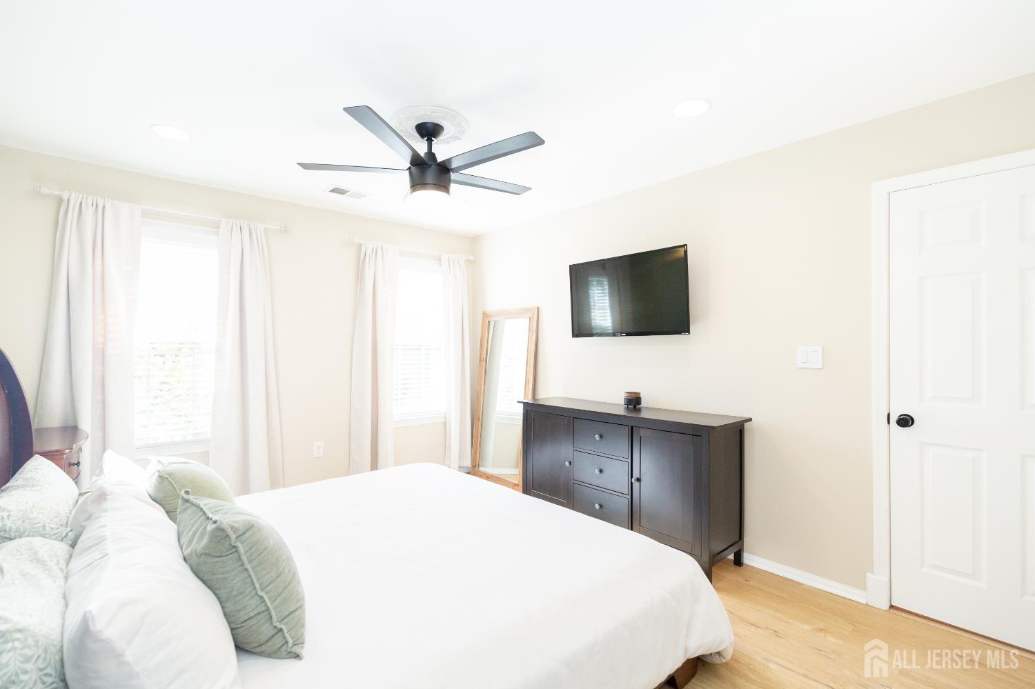 130 Albury Way North Brunswick NJ 08902