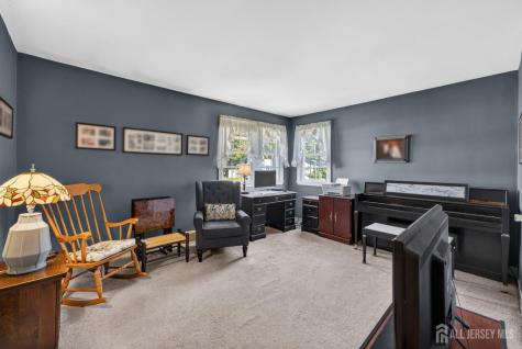 4 Gregory Drive Hamilton NJ 08690