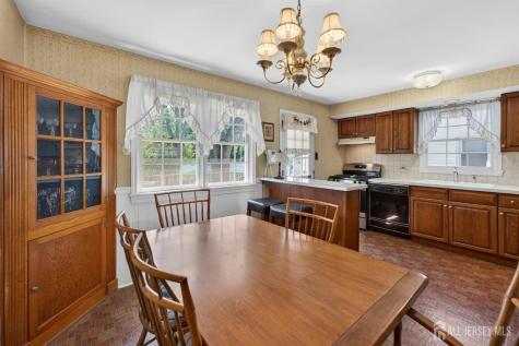 4 Gregory Drive Hamilton NJ 08690