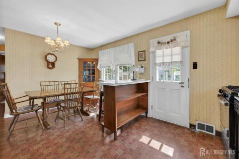 4 Gregory Drive Hamilton NJ 08690