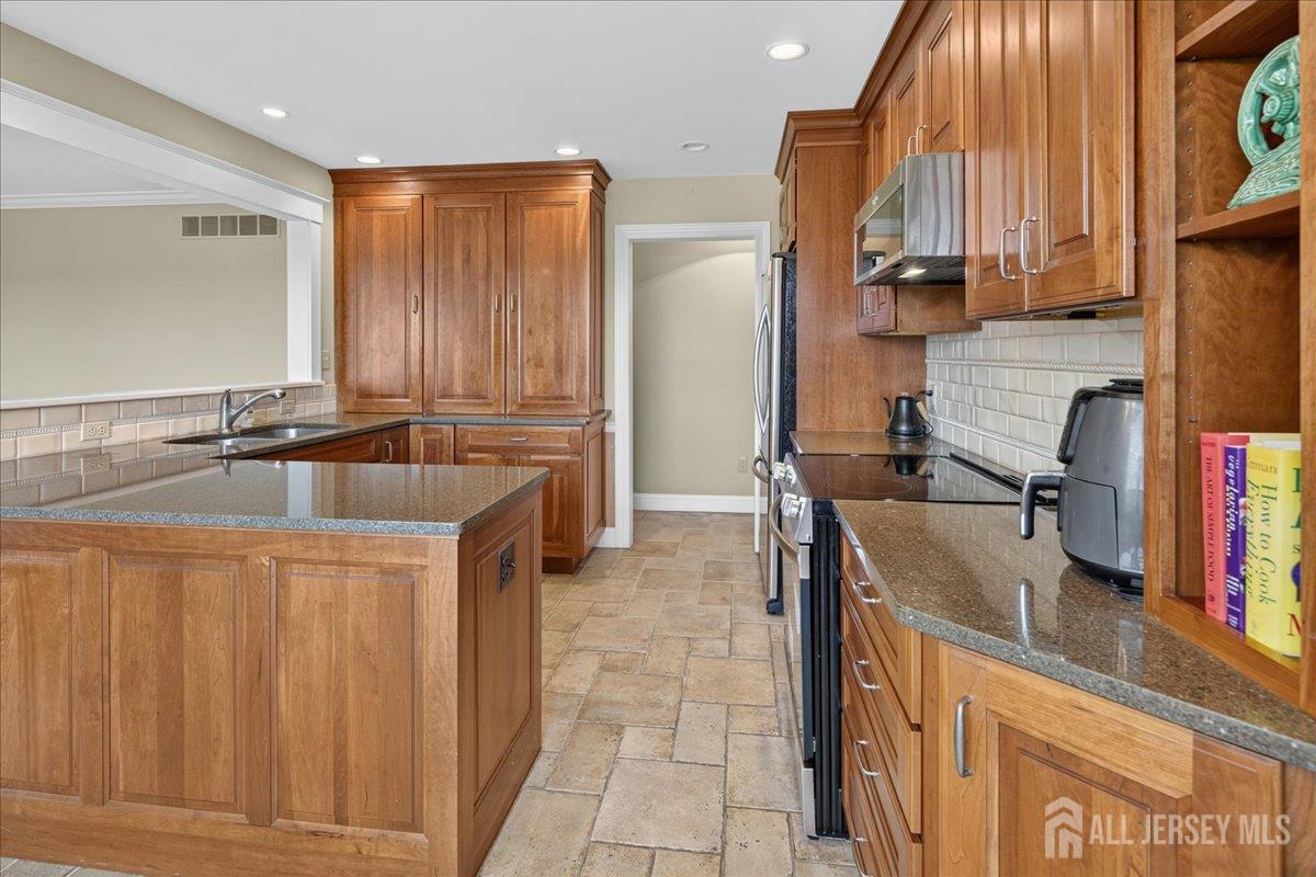 70 John White Road Plainsboro NJ 08512