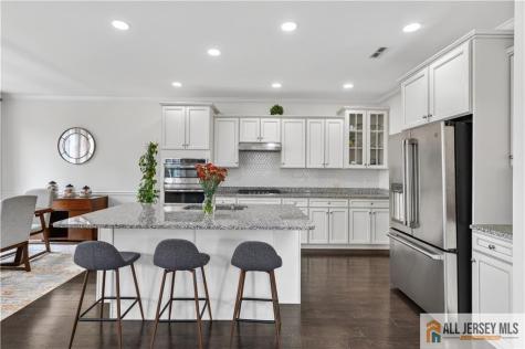 10 Woodrose Lane Monroe NJ 08831