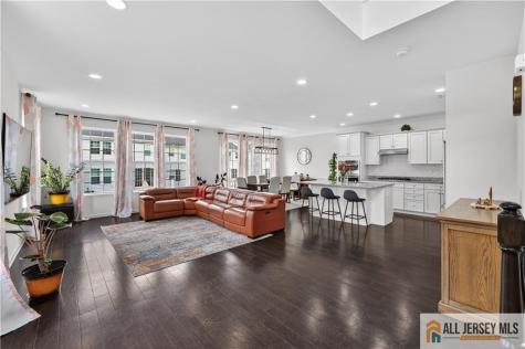 10 Woodrose Lane Monroe NJ 08831