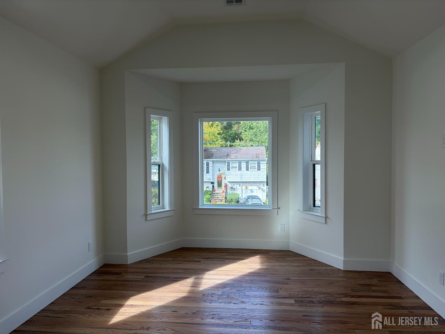 122 Arthur Avenue Colonia NJ 07067