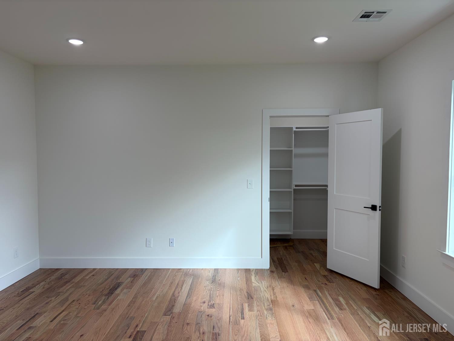 122 Arthur Avenue Colonia NJ 07067