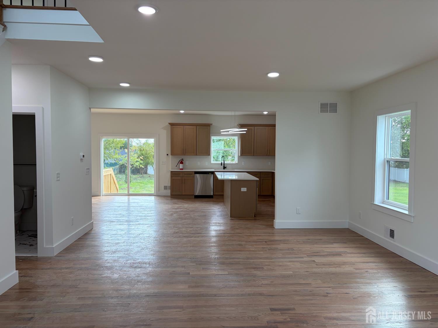 122 Arthur Avenue Colonia NJ 07067