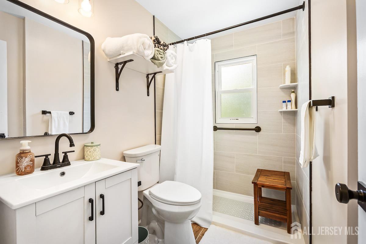 4 Lynbrook Place East Brunswick NJ 08816
