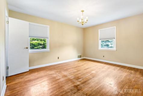 4 Lynbrook Place East Brunswick NJ 08816