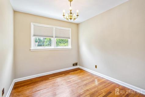 4 Lynbrook Place East Brunswick NJ 08816