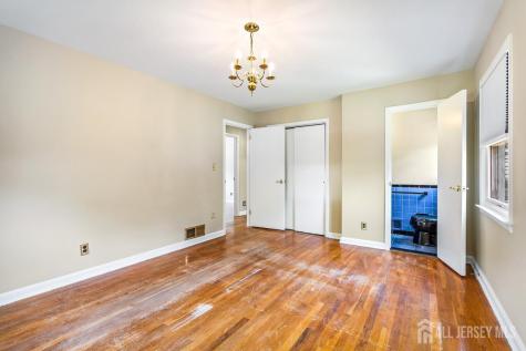 4 Lynbrook Place East Brunswick NJ 08816