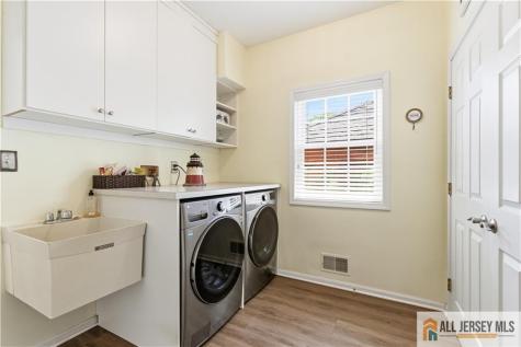 23 Lark Drive South River NJ 08882