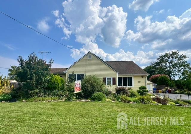 227 Old Stage Road Spotswood NJ 08884