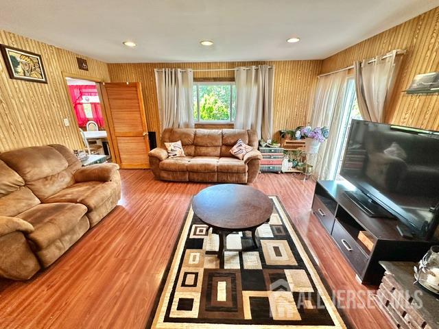 227 Old Stage Road Spotswood NJ 08884