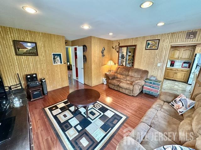 227 Old Stage Road Spotswood NJ 08884
