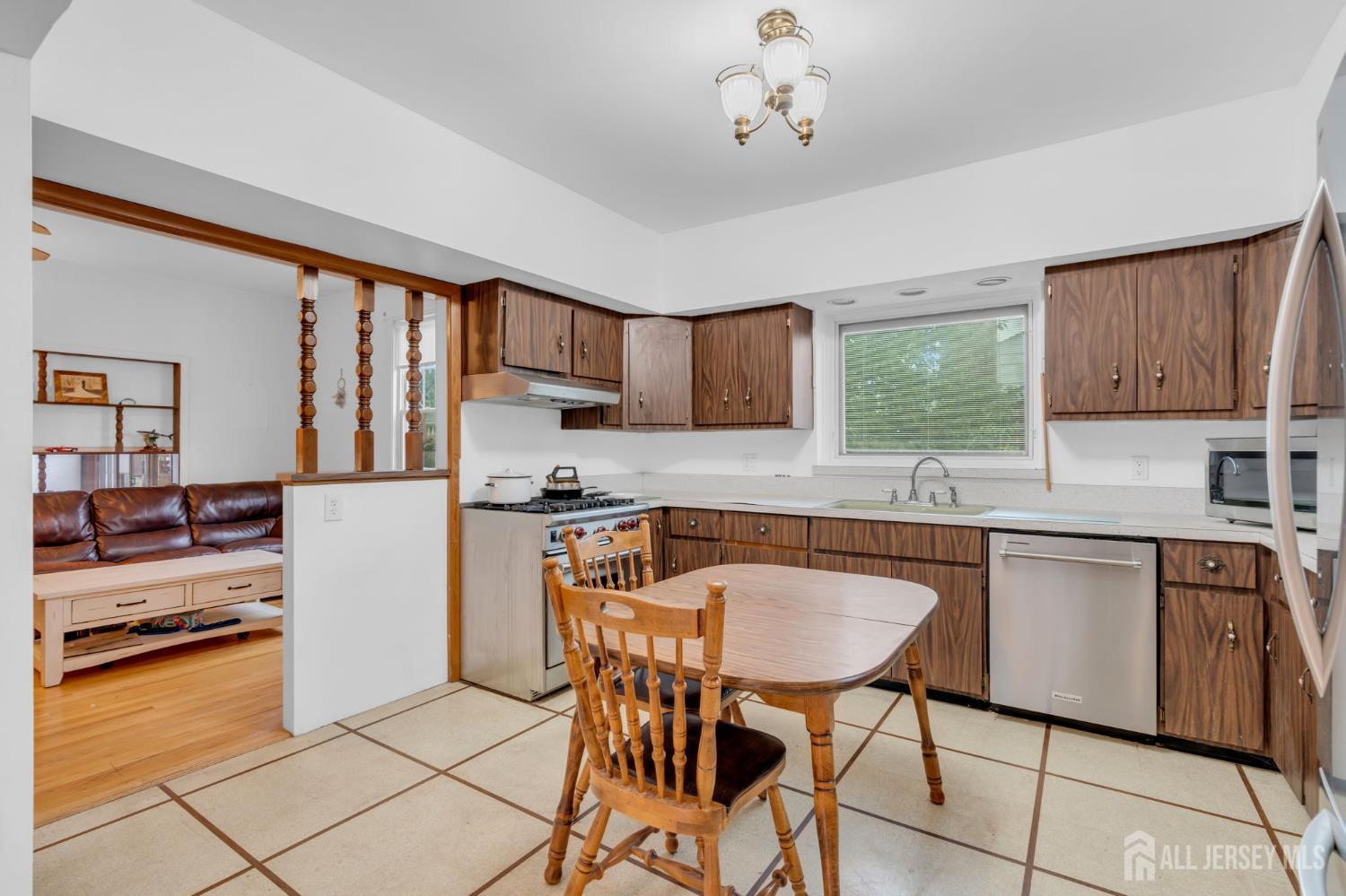 91 Colfax Street South River NJ 08882
