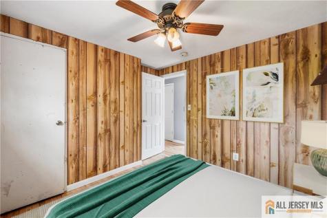 67 Drake Place Colonia NJ 07067