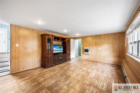 67 Drake Place Colonia NJ 07067