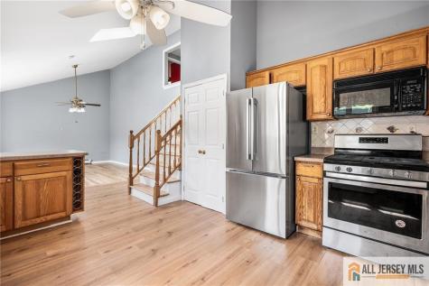 67 Drake Place Colonia NJ 07067
