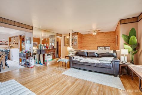 4 Wick Drive Fords NJ 08863