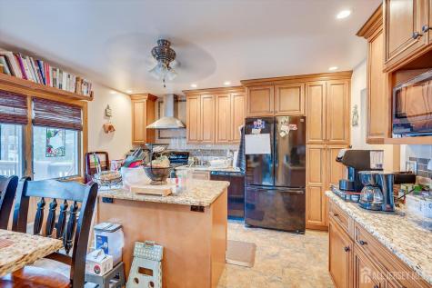 4 Wick Drive Fords NJ 08863