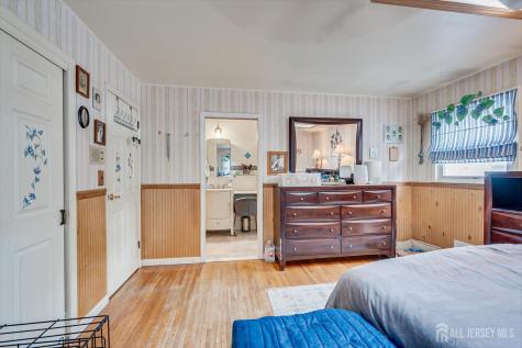 4 Wick Drive Fords NJ 08863
