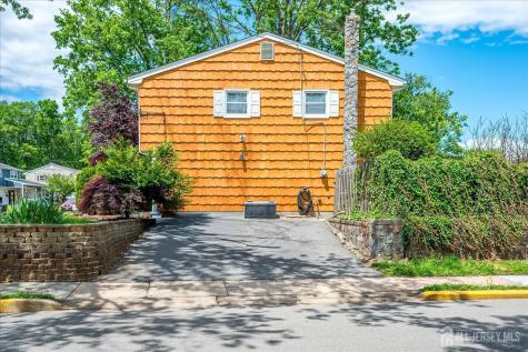 4 Wick Drive Fords NJ 08863