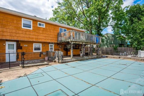 4 Wick Drive Fords NJ 08863