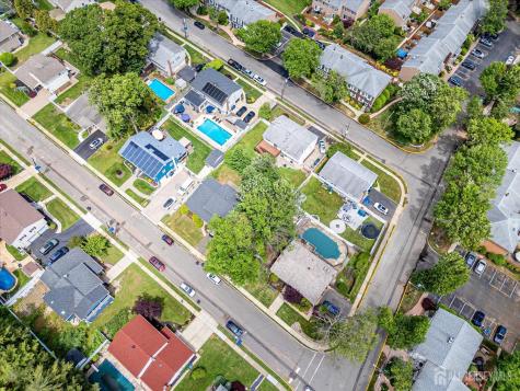 4 Wick Drive Fords NJ 08863
