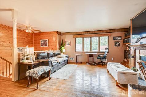 4 Wick Drive Fords NJ 08863