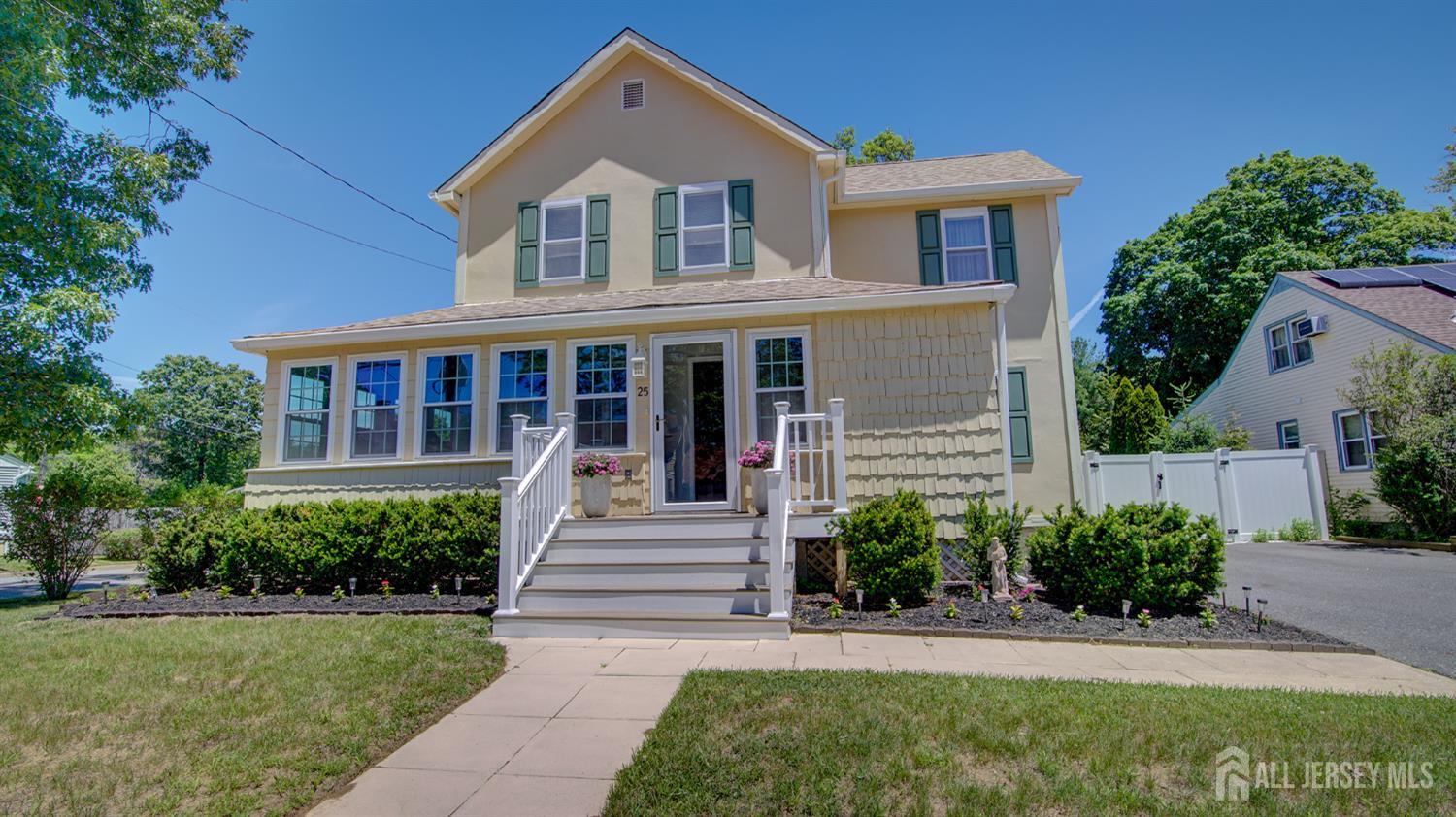 25 Lake Avenue Helmetta NJ 08828