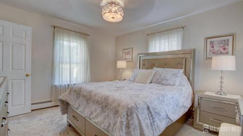 25 Lake Avenue Helmetta NJ 08828