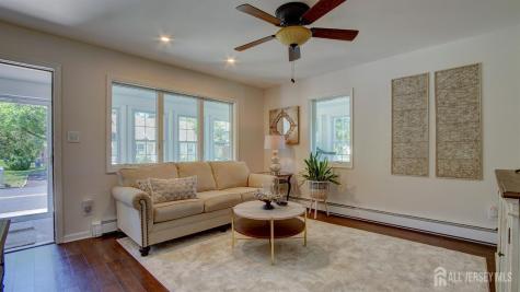 25 Lake Avenue Helmetta NJ 08828