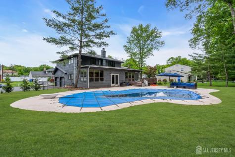 16 Woodmere Road North Brunswick NJ 08902