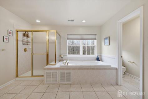 2 Picasso Court Franklin NJ 08873