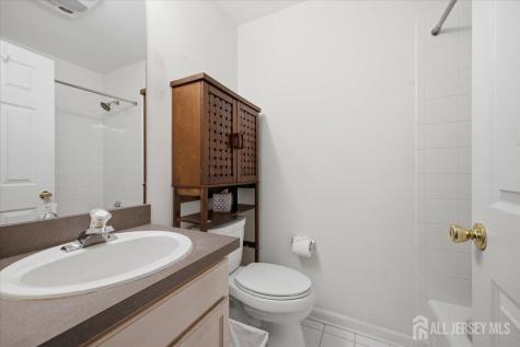 2 Picasso Court Franklin NJ 08873