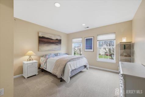 2 Picasso Court Franklin NJ 08873