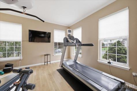 2 Picasso Court Franklin NJ 08873