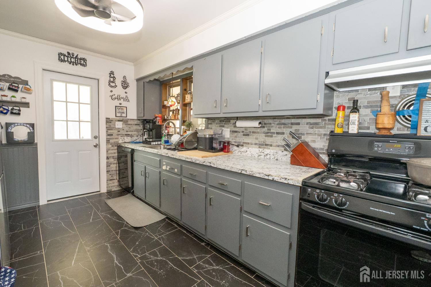 23 C Street Middlesex NJ 08846
