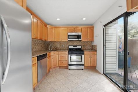 2 Veros Lane Franklin Twsp NJ 08823