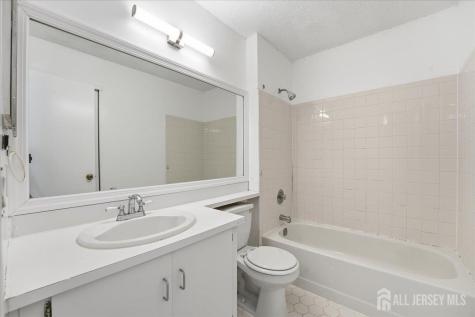 2 Veros Lane Franklin Twsp NJ 08823