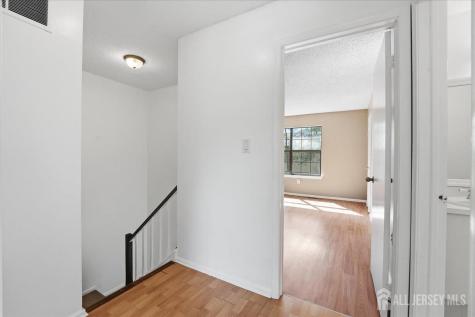 2 Veros Lane Franklin Twsp NJ 08823