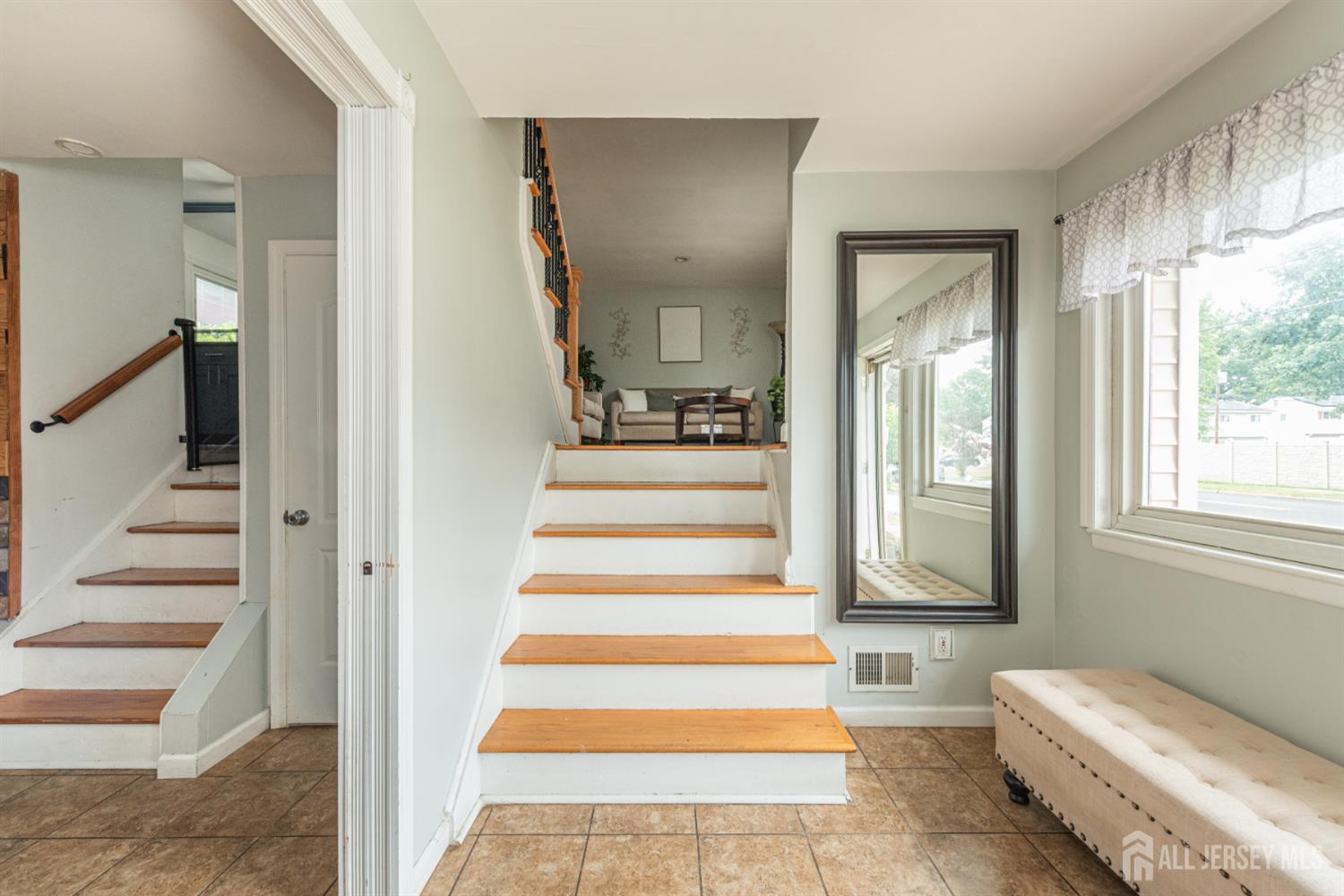 64 Pinho Avenue Carteret NJ 07008