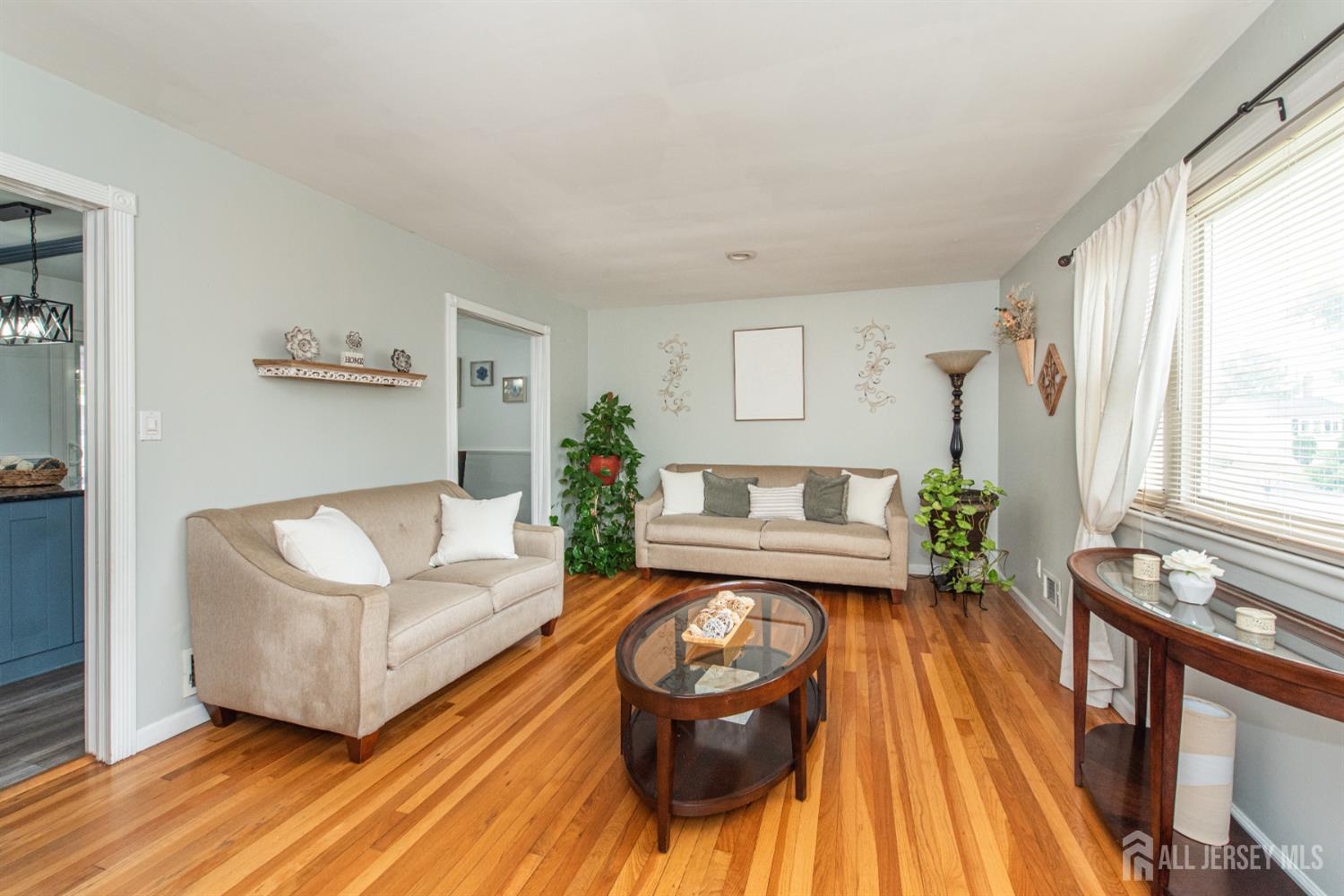 64 Pinho Avenue Carteret NJ 07008