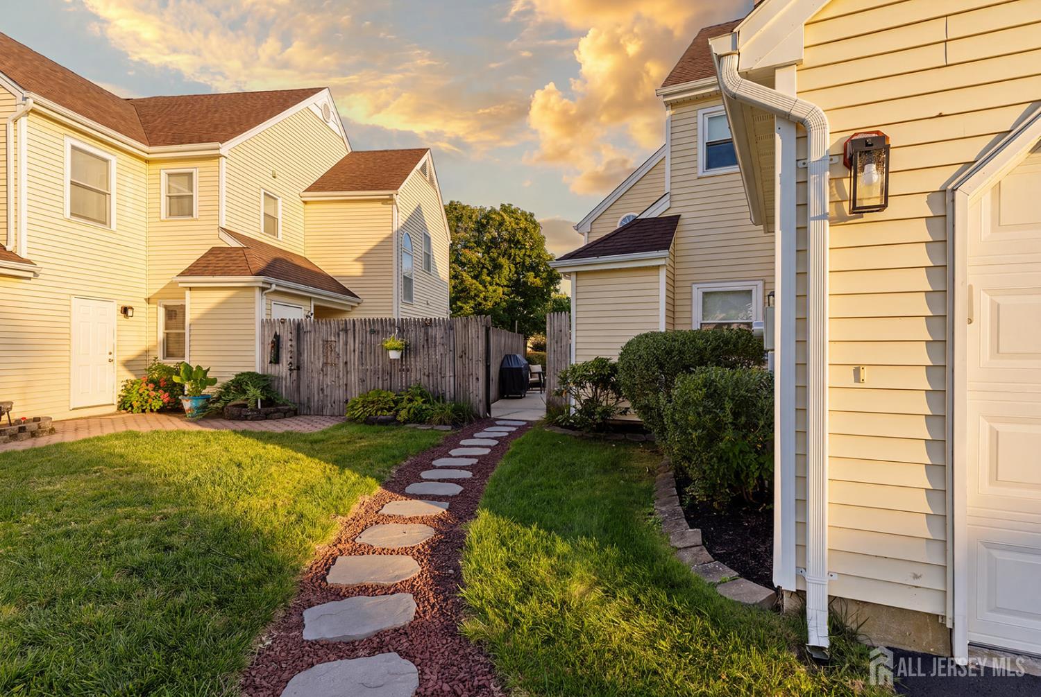 15 Hawthorne Court Freehold NJ 07728