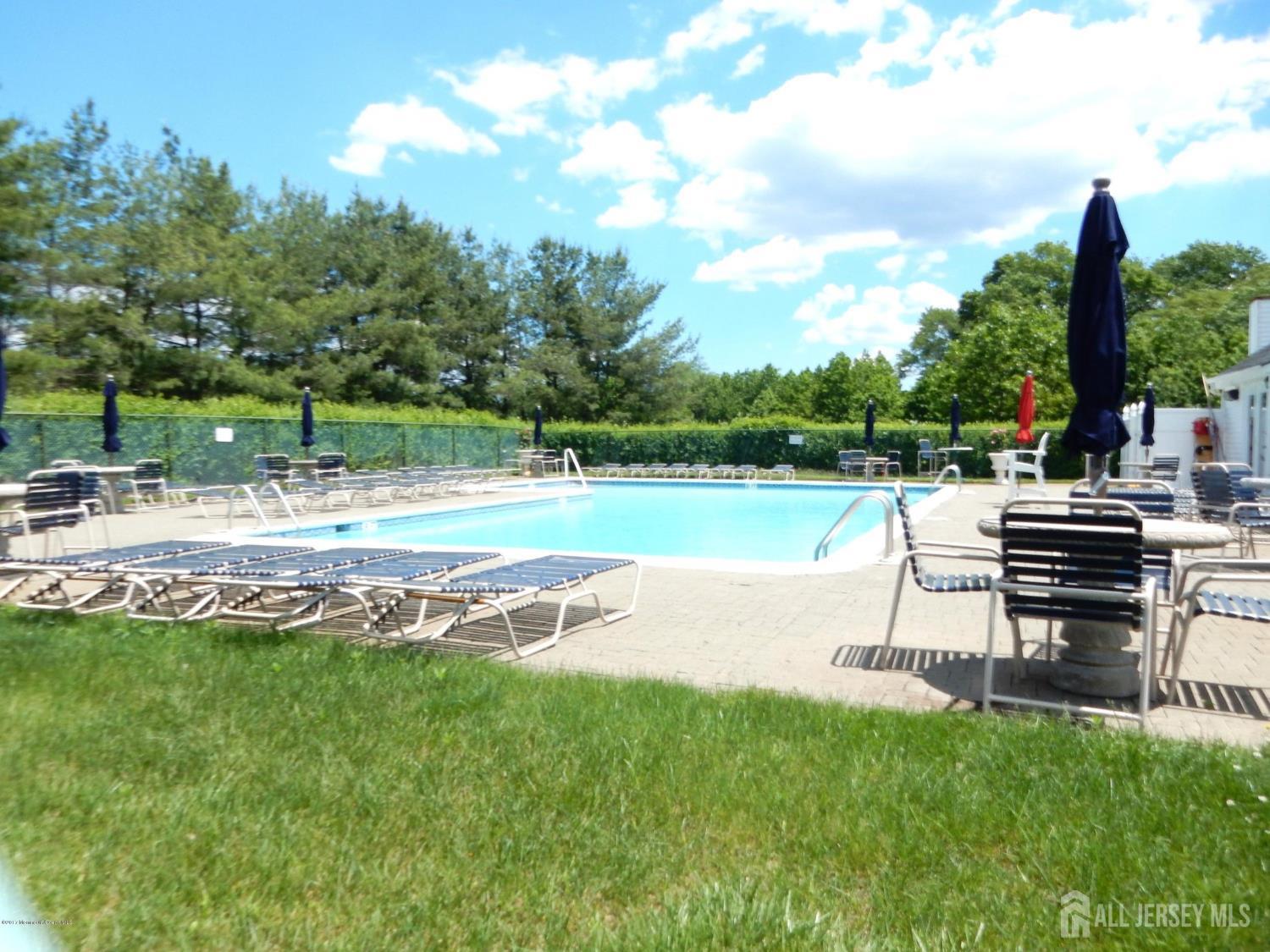 15 Hawthorne Court Freehold NJ 07728