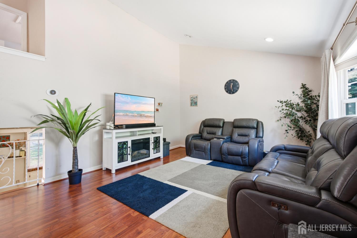 203 Central Avenue Edison NJ 08817