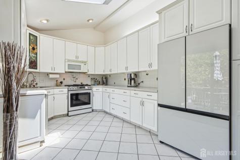 203 Central Avenue Edison NJ 08817